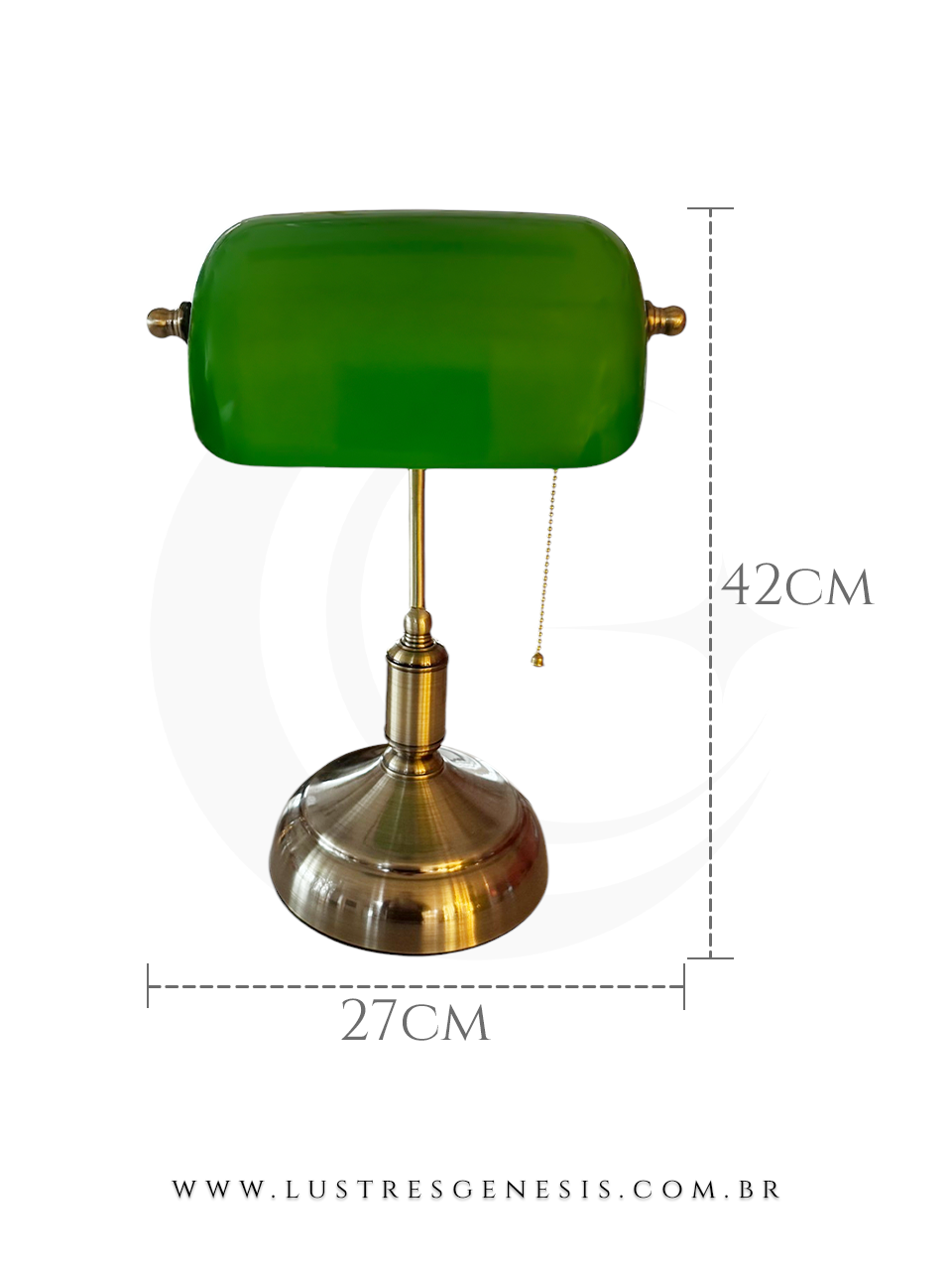 Abajur banker (banqueiro) com cúpula verde esmeralda e estrutura em dourado envelhecido.